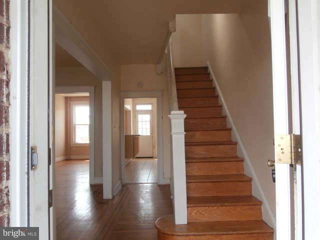 12 North Tremont Road Baltimore, MD 21229 - Photo 4 of 19 Interior (General)