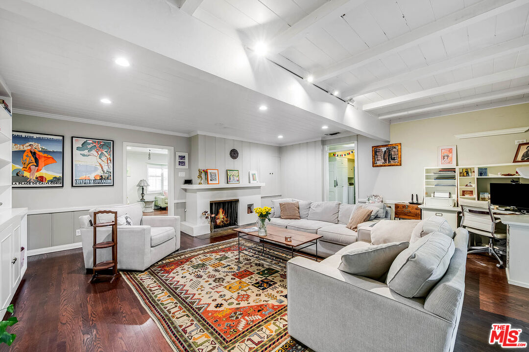 11146 Valley Spring Lane Studio City, CA 91602 - Photo 19 of 58