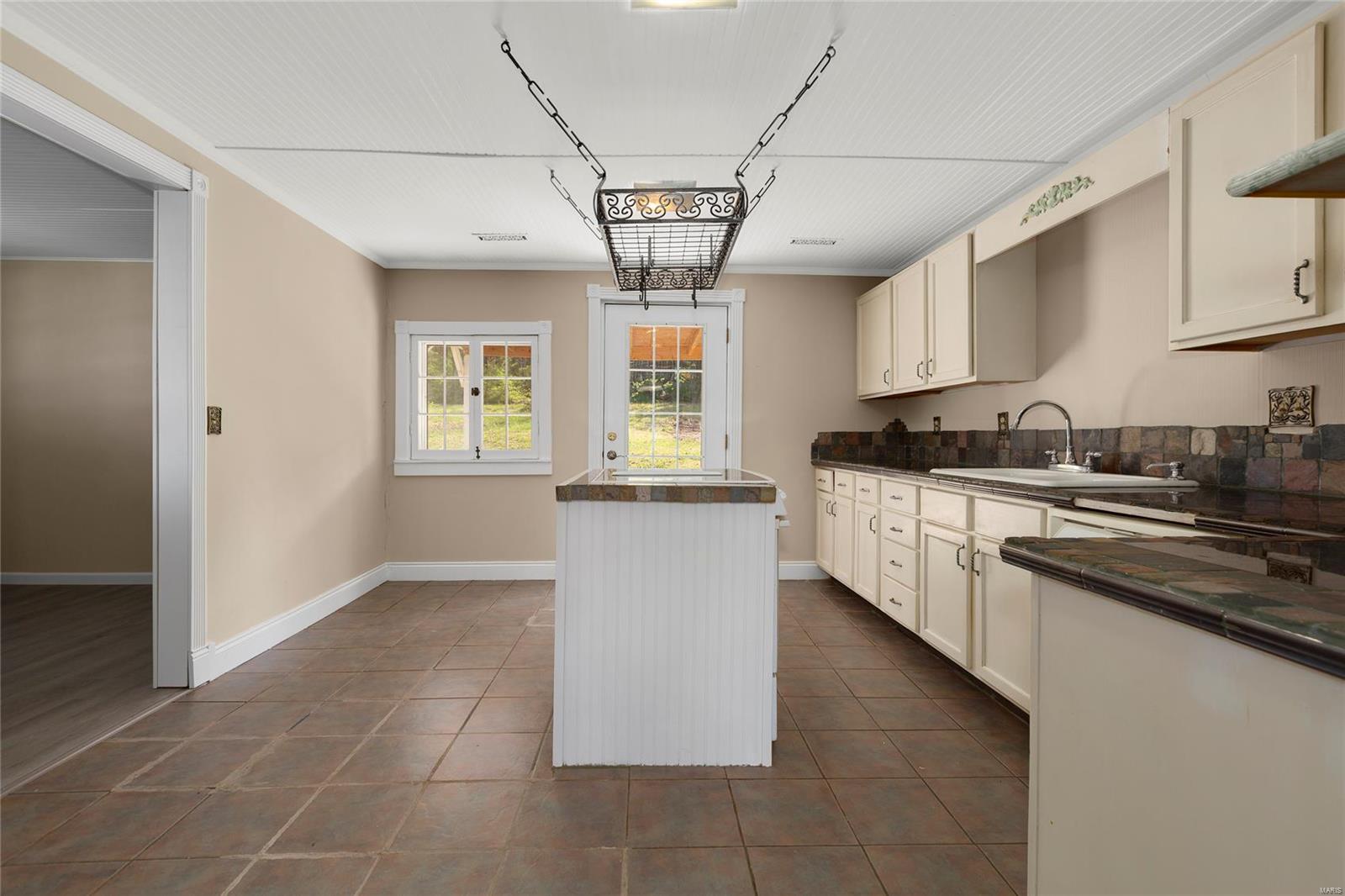 7981 Twin River Road Eureka, MO 63025 - Photo 9 of 29