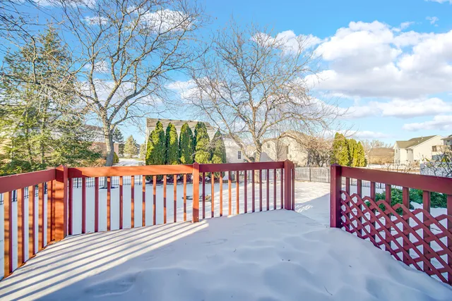 a view of a wooden fence
