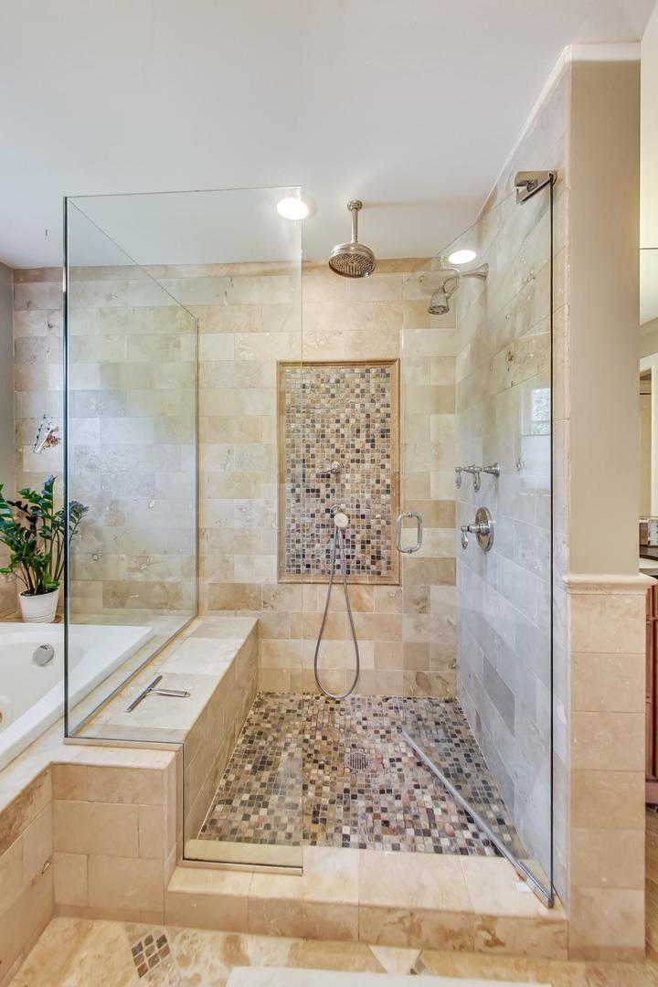 335 Ridge Road Kenilworth, IL 60043 - Photo 12 of 26 a bathroom with a shower