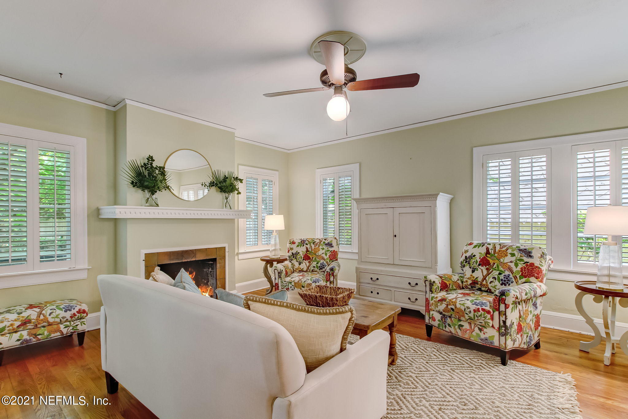 3217 Riverside Avenue Jacksonville, FL 32205 - Photo 11 of 39 Relaxed living room