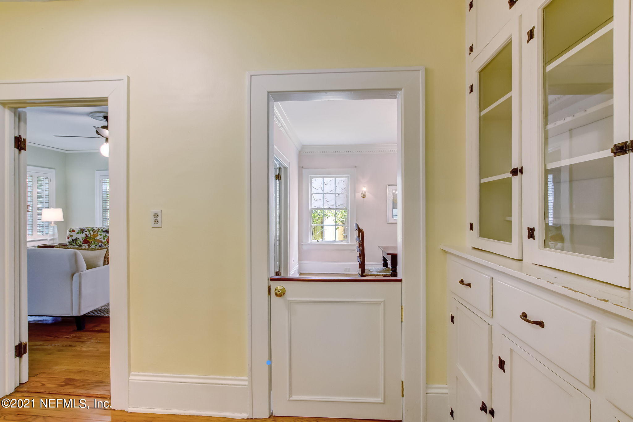3217 Riverside Avenue Jacksonville, FL 32205 - Photo 14 of 39 Charm at every corner