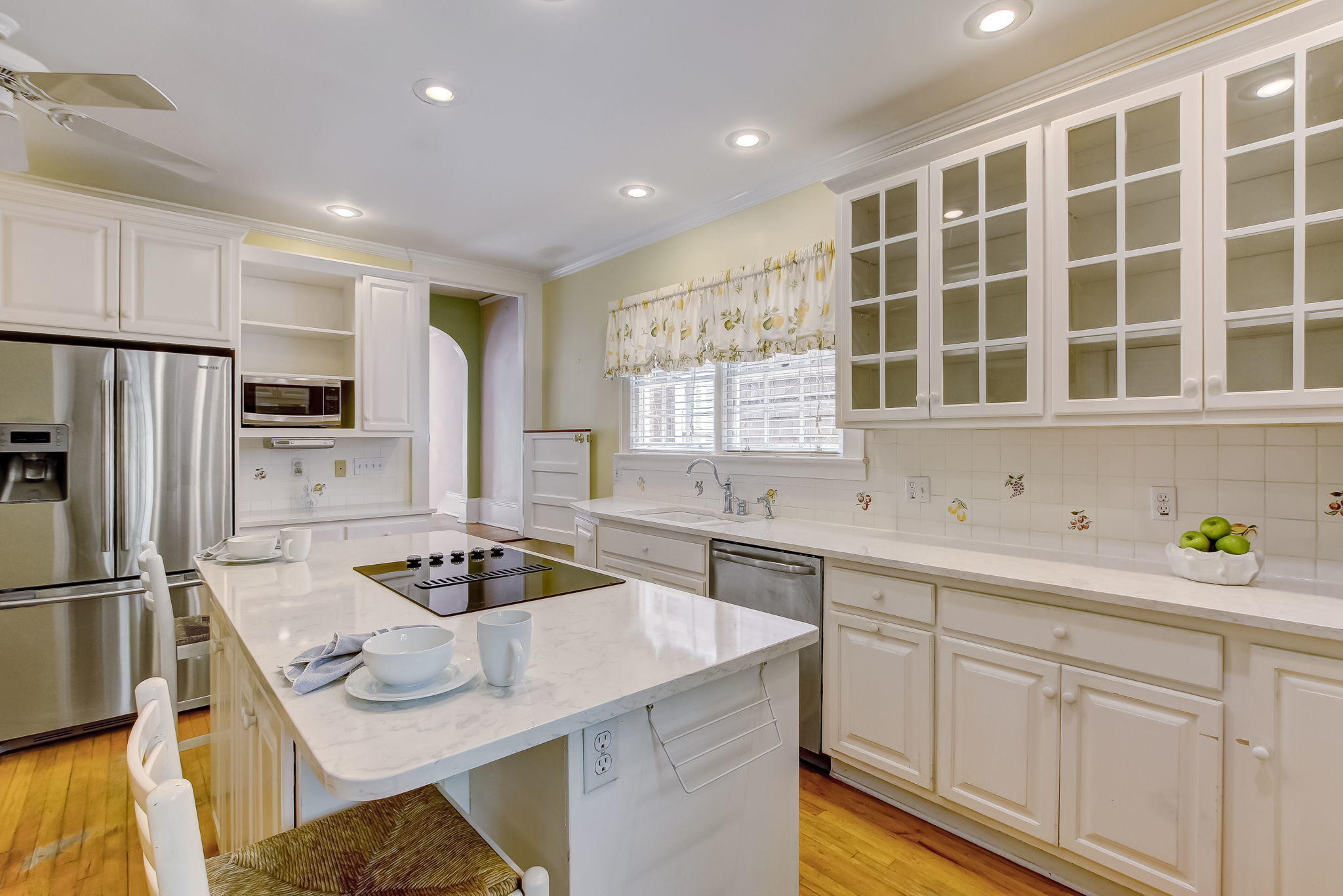 3217 Riverside Avenue Jacksonville, FL 32205 - Photo 16 of 39 Stone counters