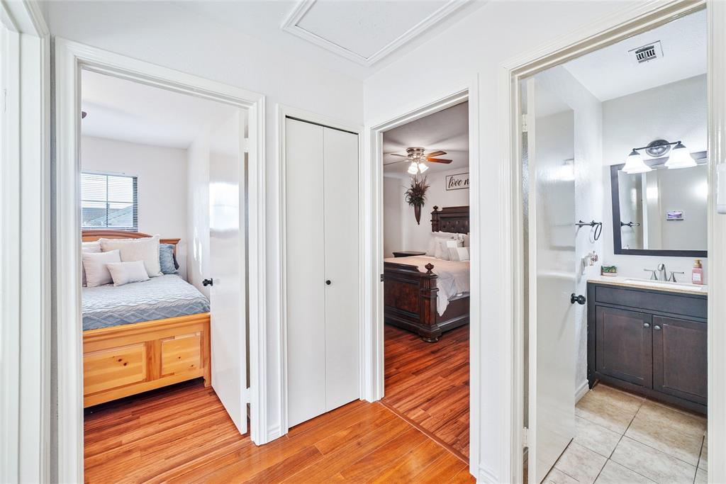 4522 Ebb Tide Drive Rowlett, TX 75088 - Photo 19 of 26 a view of a bathroom from the hallway