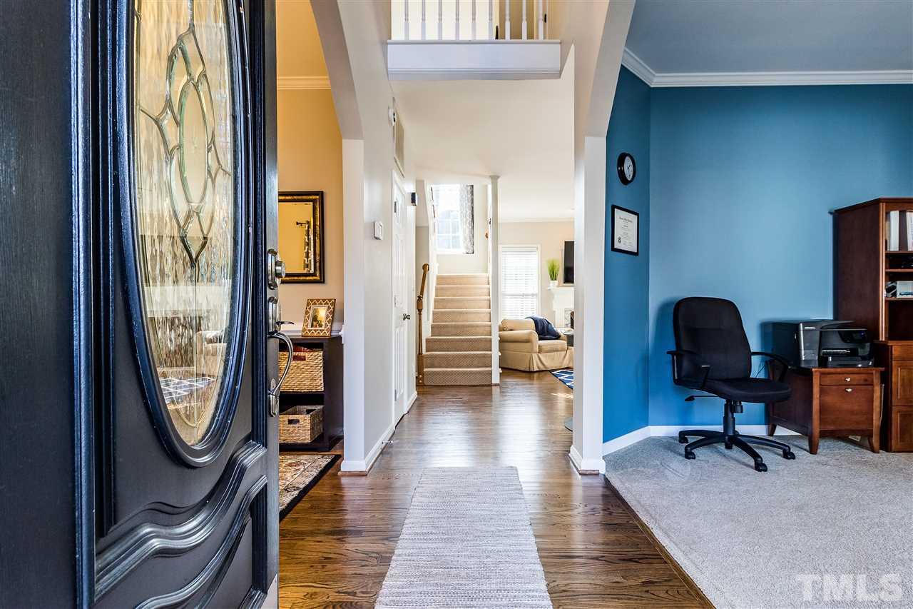5409 Islehurst Court Raleigh, NC 27613 - Photo 2 of 25