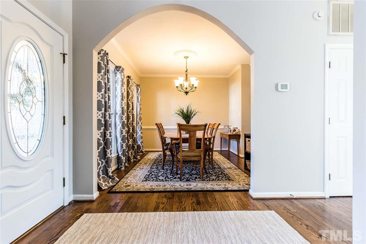 5409 Islehurst Court Raleigh, NC 27613 - Photo 3 of 25