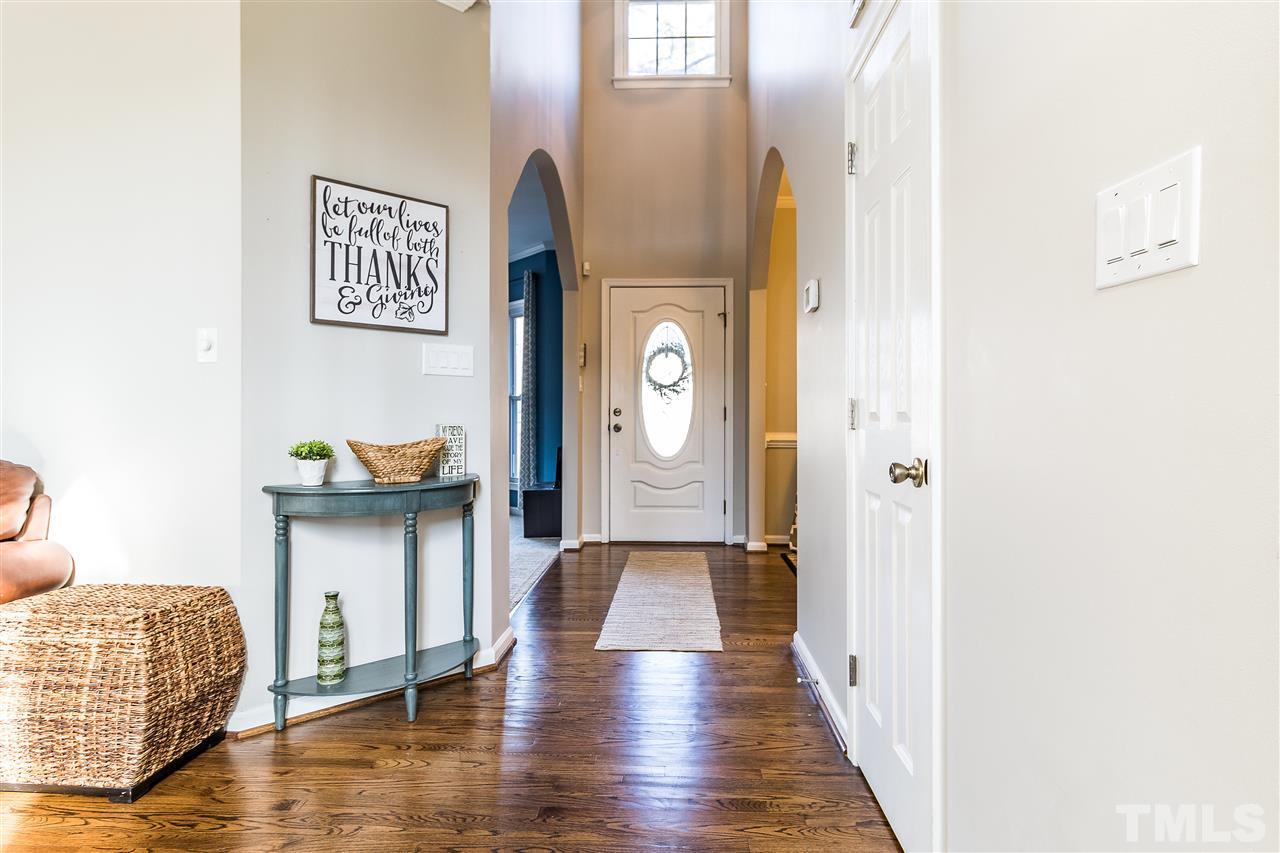 5409 Islehurst Court Raleigh, NC 27613 - Photo 4 of 25