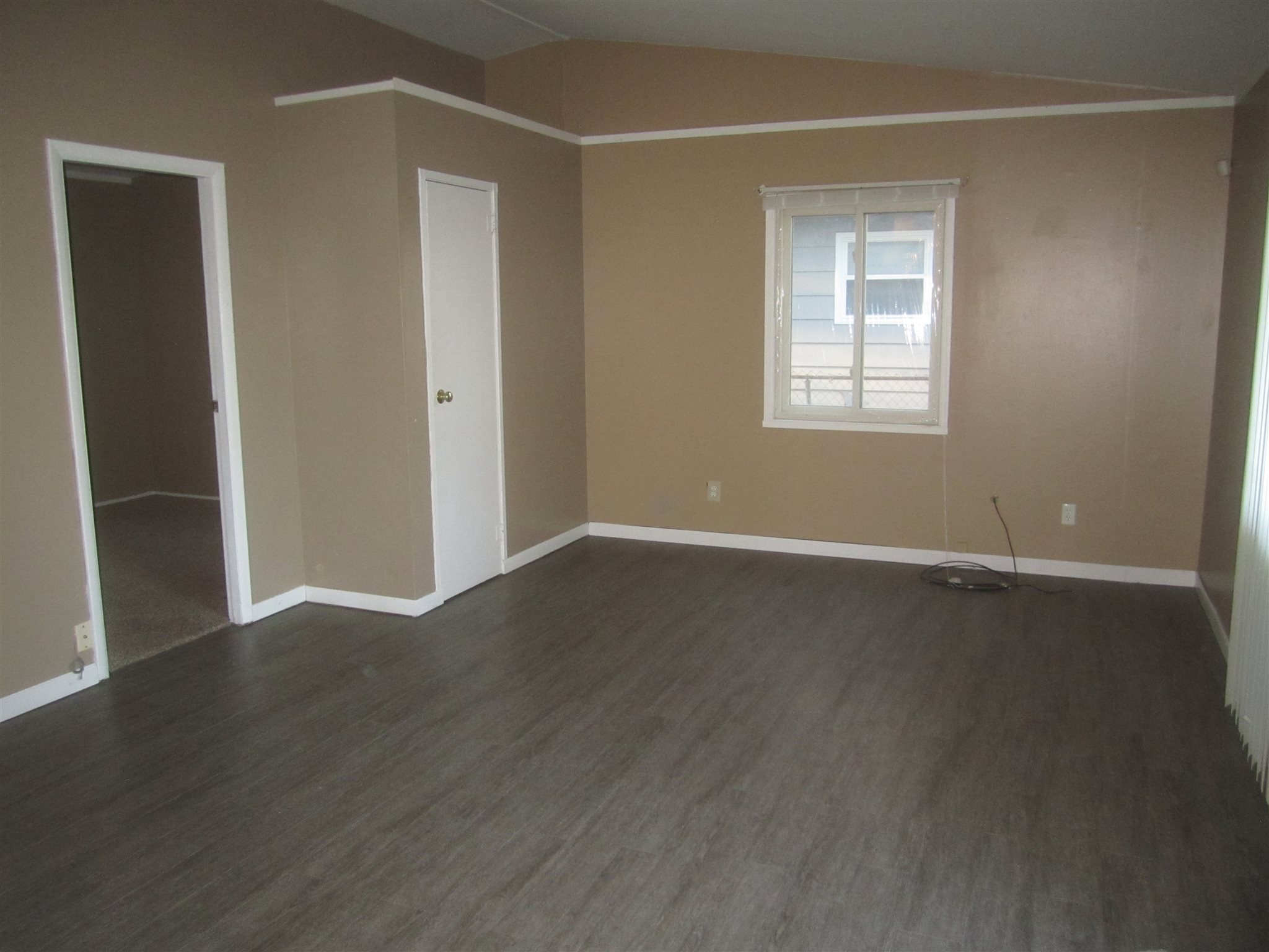 6322 Kent Road Fort Wayne, IN 46816 - Photo 3 of 13