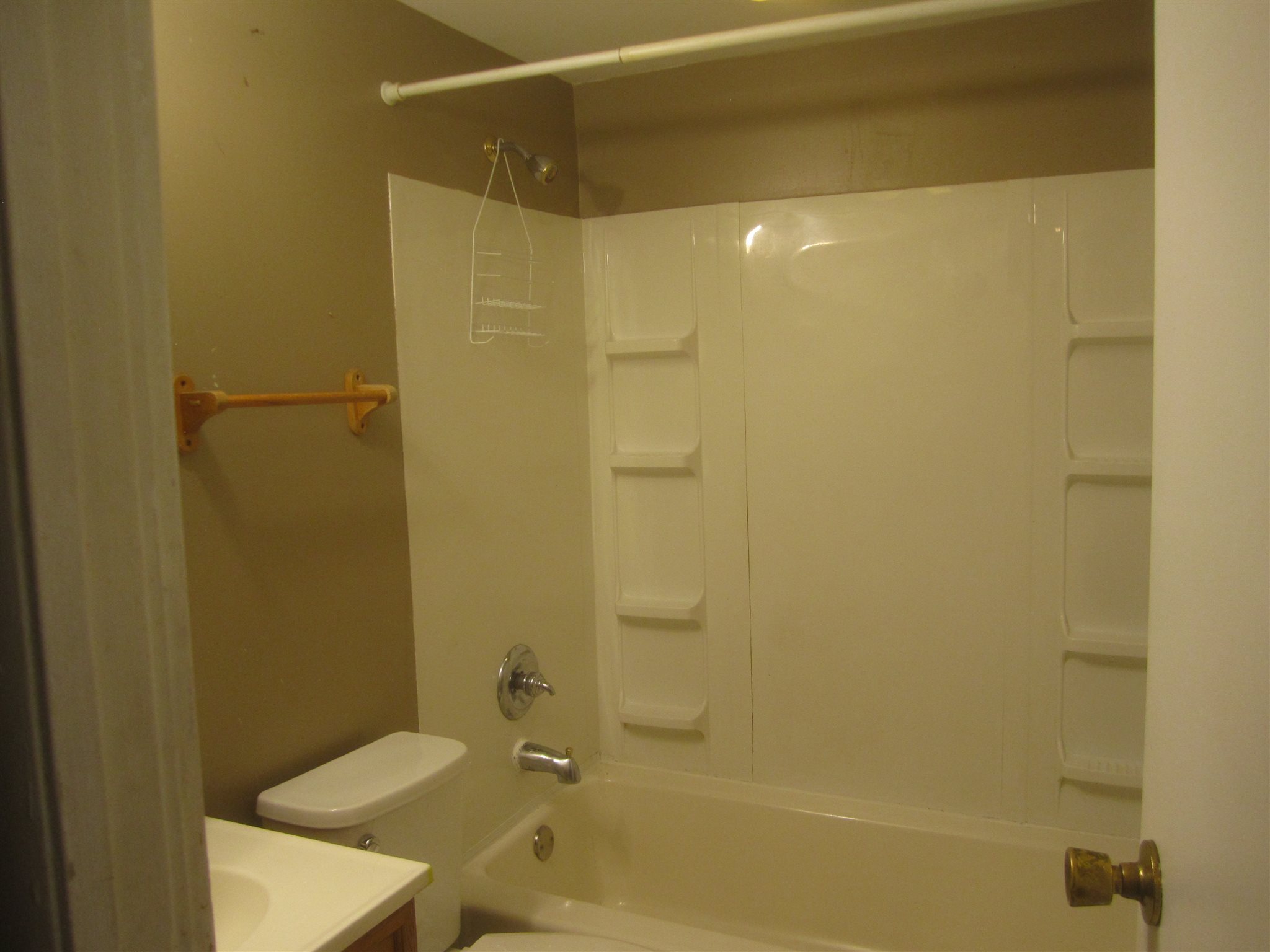 6322 Kent Road Fort Wayne, IN 46816 - Photo 8 of 13