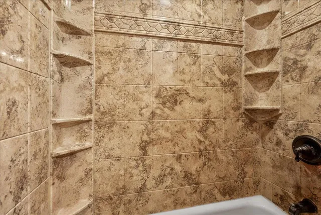 $375,000 | 917 Wheelock Avenue, Hartford, WI 53027