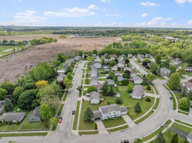 $375,000 | 917 Wheelock Avenue, Hartford, WI 53027