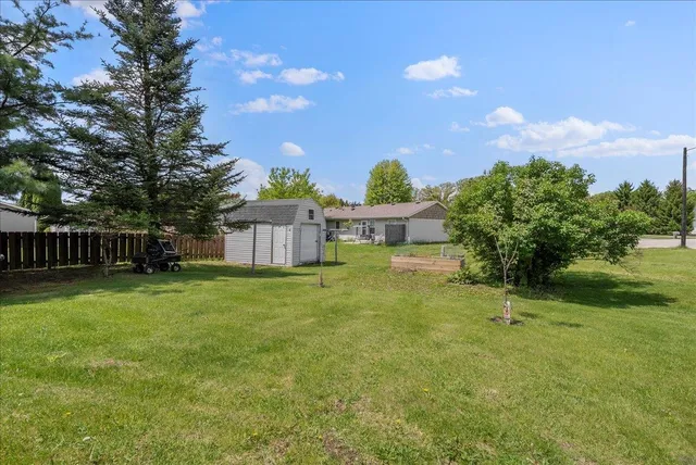 $375,000 | 917 Wheelock Avenue, Hartford, WI 53027