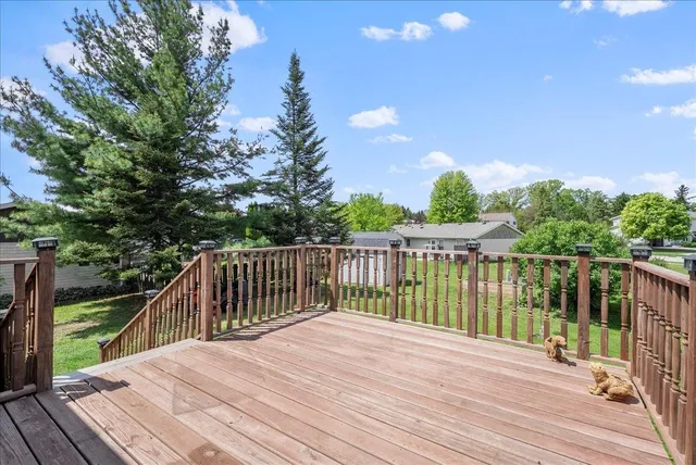 $375,000 | 917 Wheelock Avenue, Hartford, WI 53027