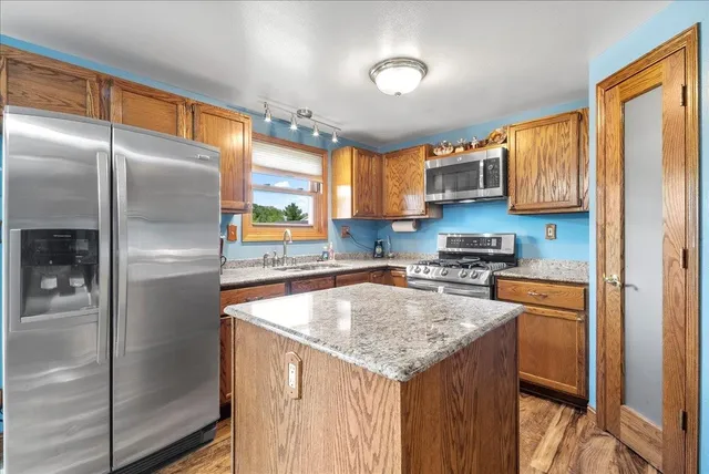 $375,000 | 917 Wheelock Avenue, Hartford, WI 53027