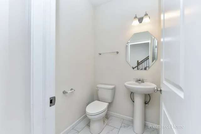 $450,000 | 458 Watercress Drive, Aurora, IL 60504