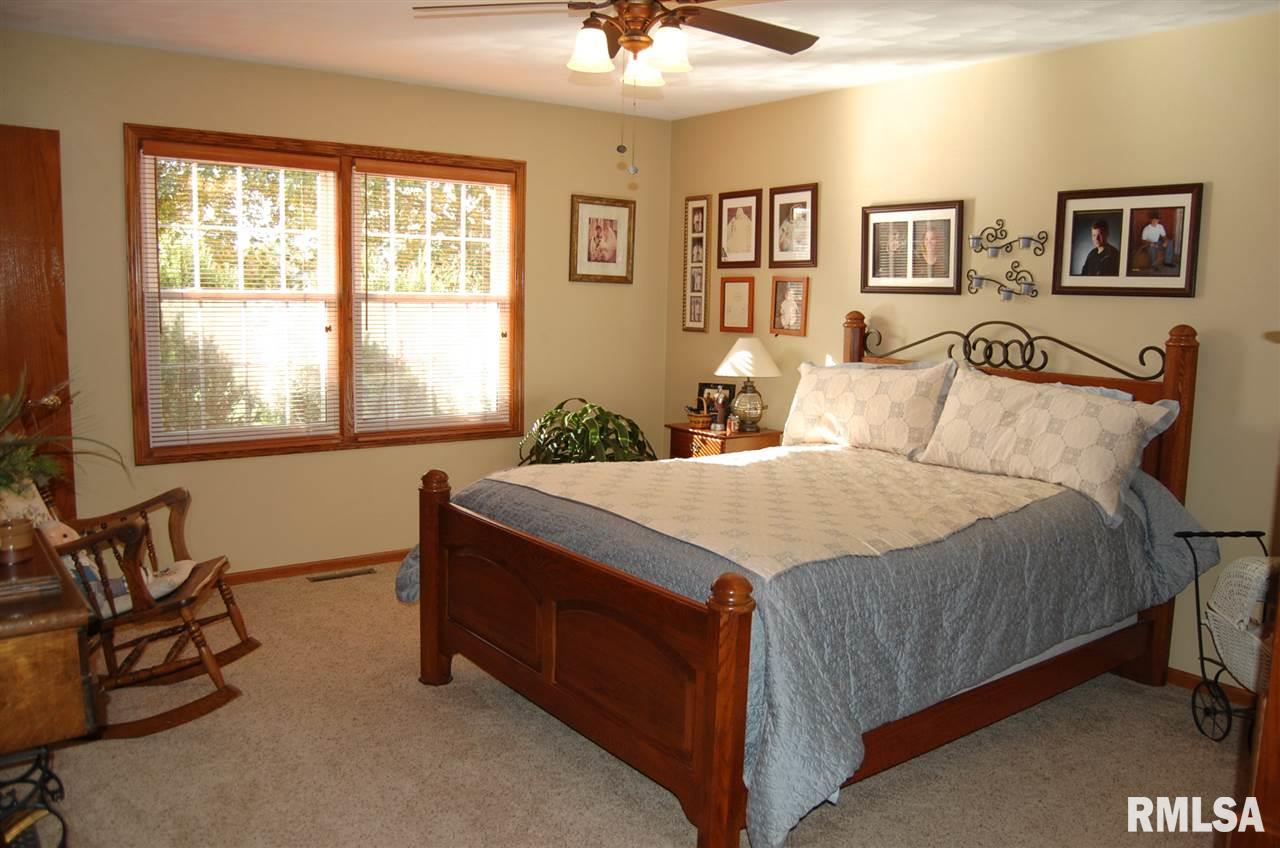 7500 North Radnor Road Peoria, IL 61614 - Photo 12 of 28 Gallery Image 12