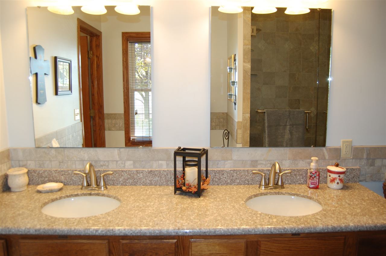 7500 North Radnor Road Peoria, IL 61614 - Photo 16 of 28 Gallery Image 16
