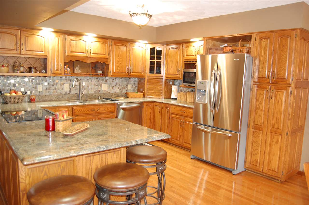 7500 North Radnor Road Peoria, IL 61614 - Photo 10 of 28 Gallery Image 10