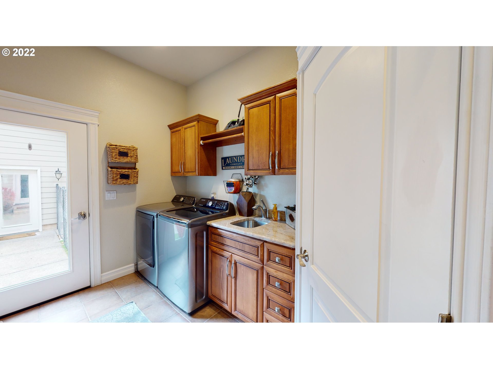 1400 Brozio Road Roseburg, OR 97471 - Photo 11 of 32 Gallery Image 11