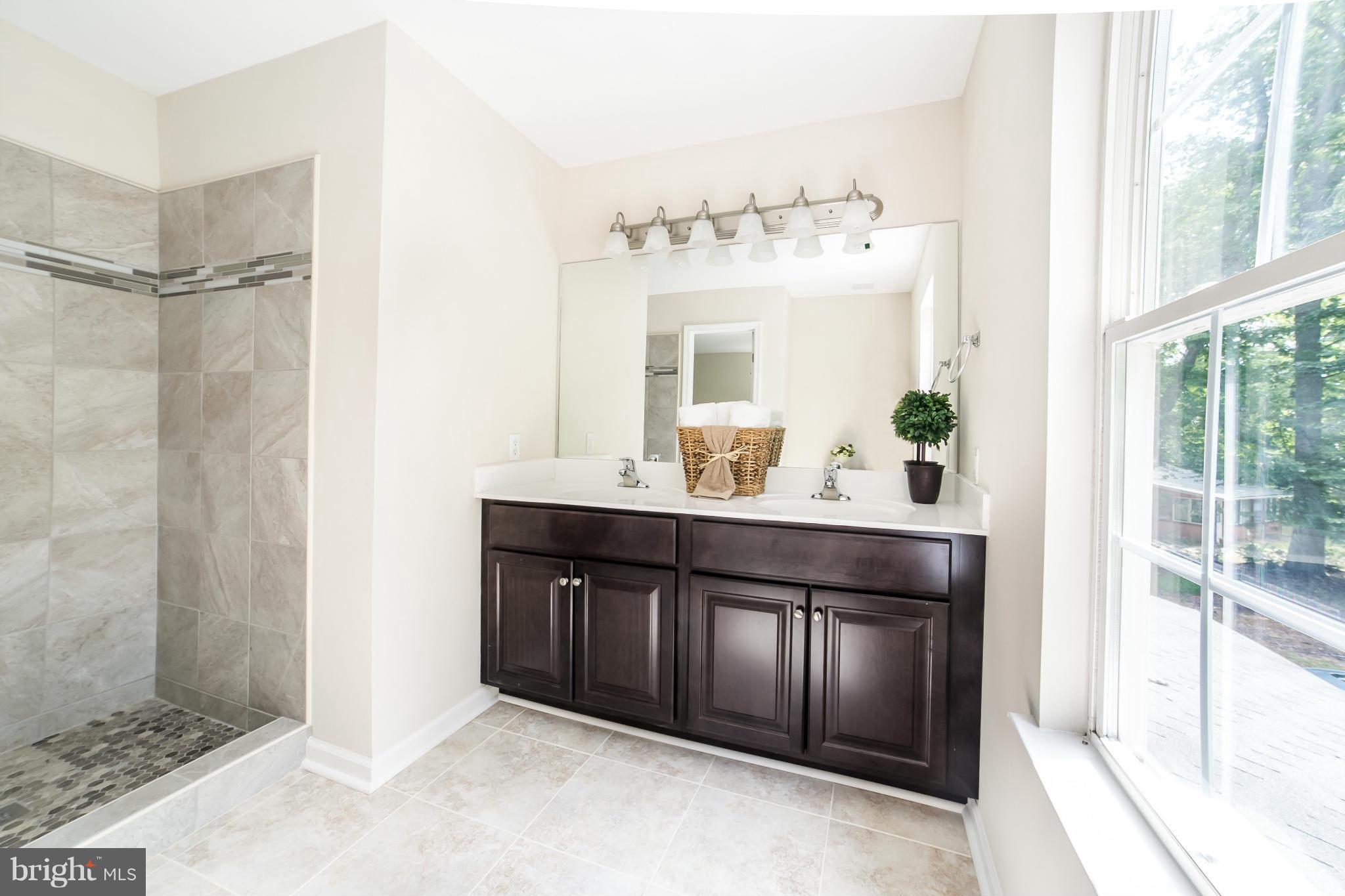 12623 Hilltop Road Lusby, MD 20657 - Photo 12 of 17 Bath