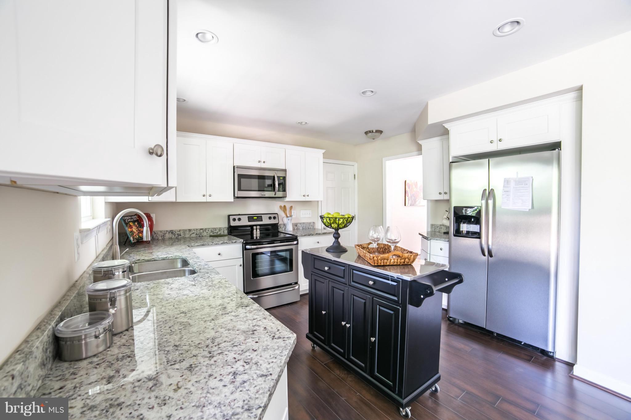 12623 Hilltop Road Lusby, MD 20657 - Photo 3 of 17 Kitchen