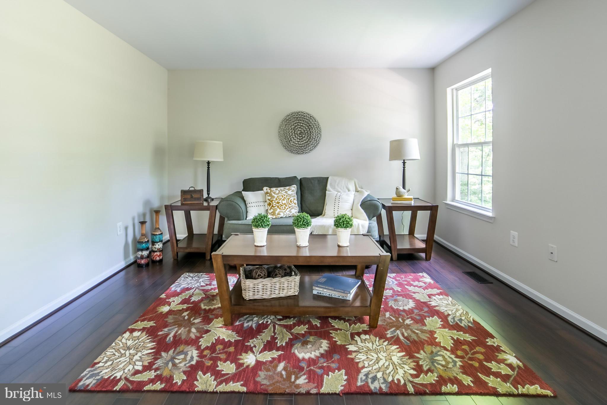 12623 Hilltop Road Lusby, MD 20657 - Photo 8 of 17 Living Room