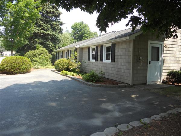 8 Matthew Road Billerica, MA 01821 - Photo 2 of 13