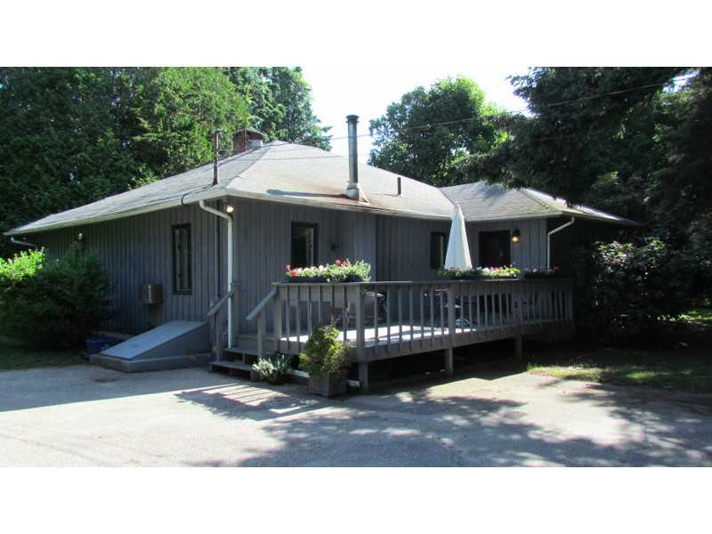 1989 Boston Neck Road North Kingstown, RI 02874 - Photo 1 of 19 Exterior Front.