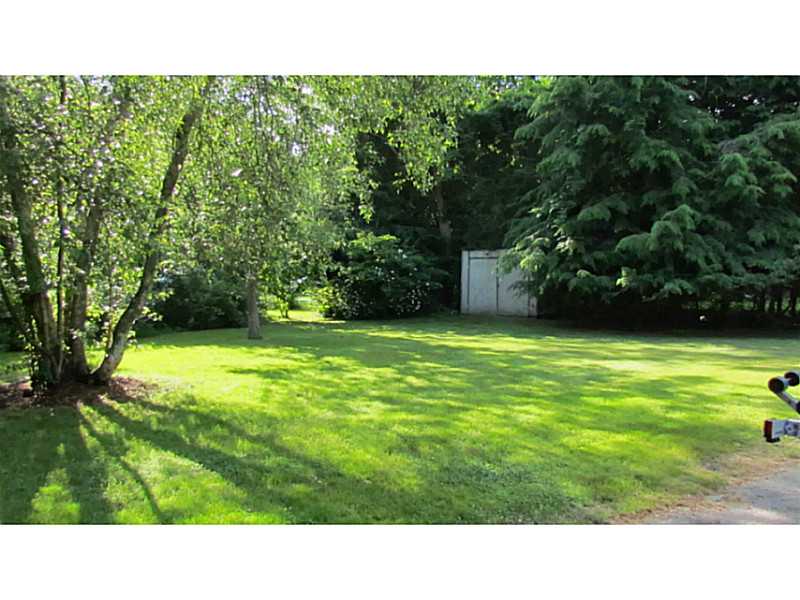 1989 Boston Neck Road North Kingstown, RI 02874 - Photo 18 of 19 Yard/Garden.