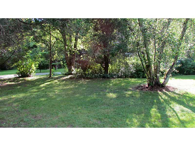 1989 Boston Neck Road North Kingstown, RI 02874 - Photo 19 of 19 Yard/Garden.
