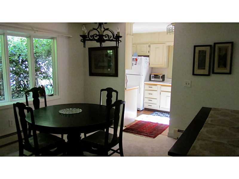 1989 Boston Neck Road North Kingstown, RI 02874 - Photo 6 of 19 Dining Room.