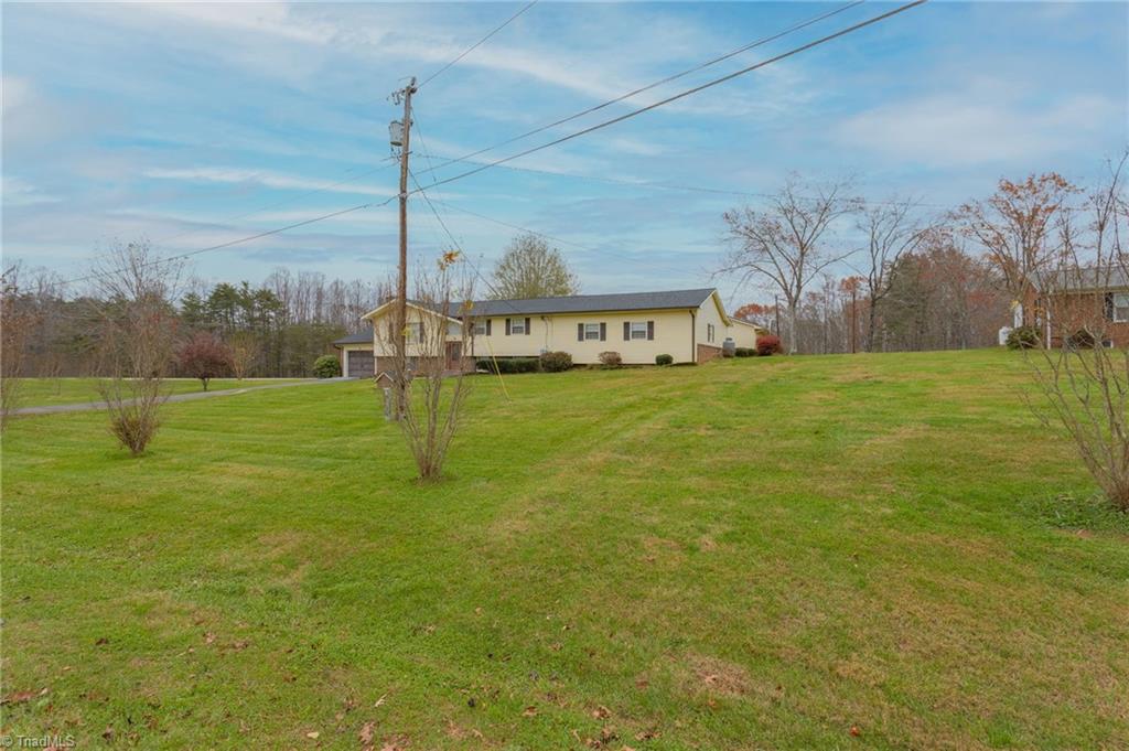 1113 Ring Road Westfield, NC 27053 - Photo 3 of 43 Gallery Image 3