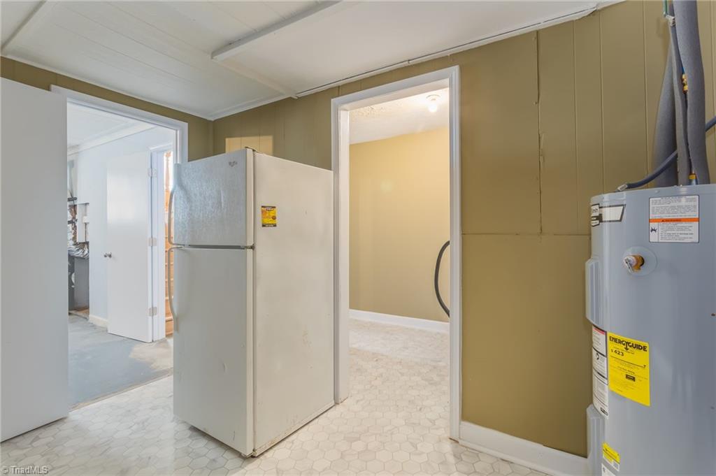 1113 Ring Road Westfield, NC 27053 - Photo 29 of 43 Laundry