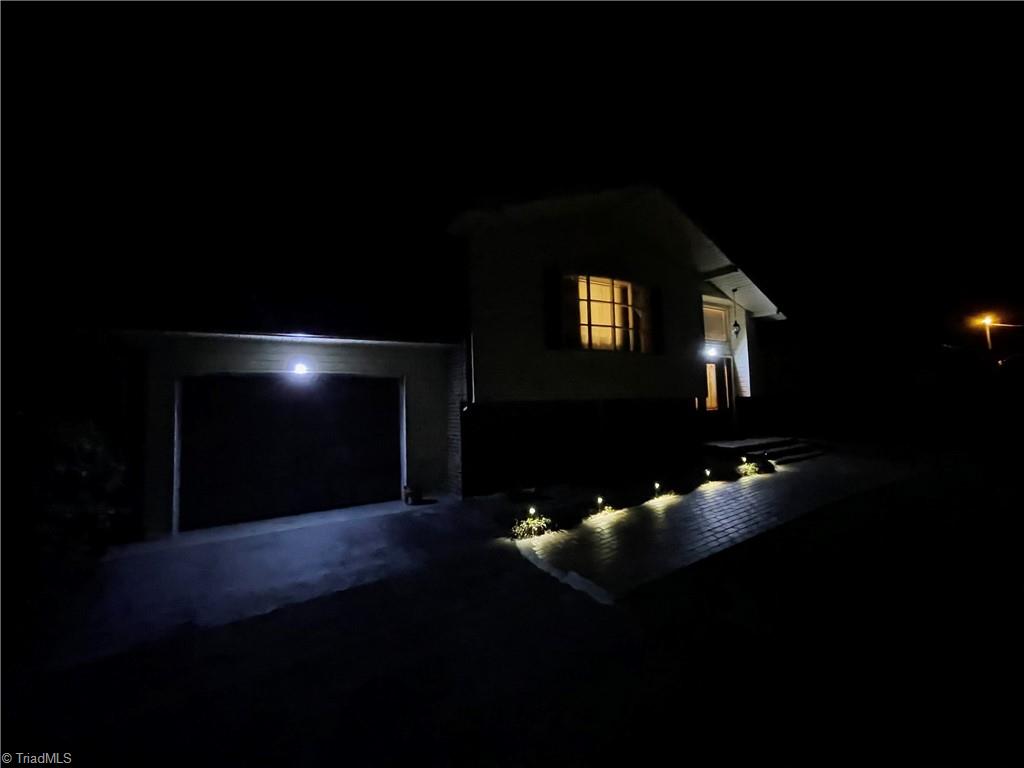 1113 Ring Road Westfield, NC 27053 - Photo 43 of 43 Exterior with installed lighting