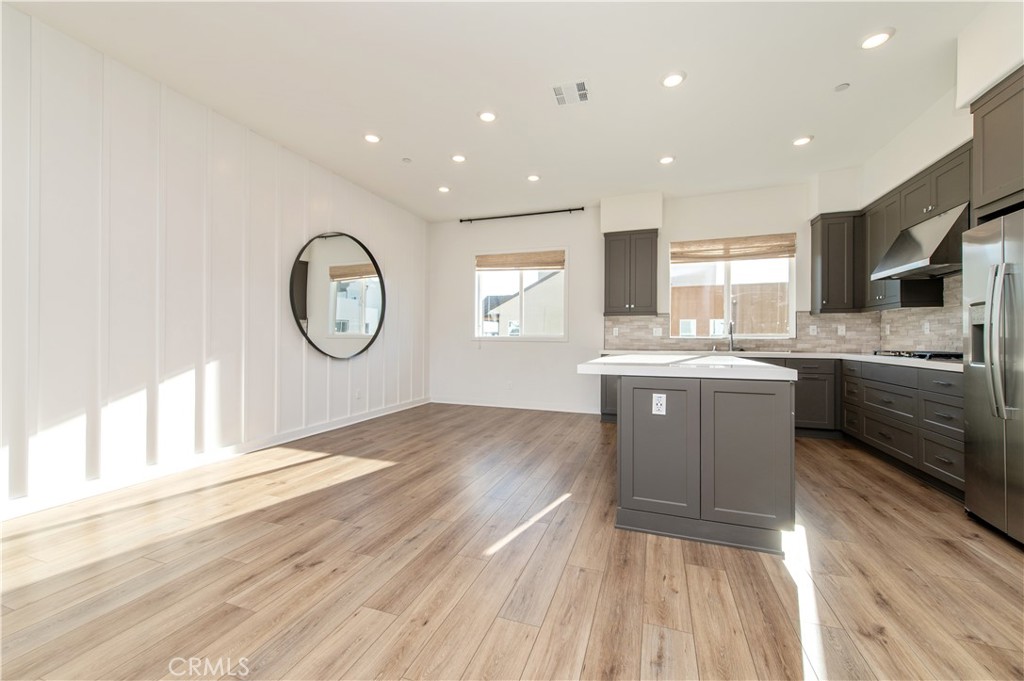 133 Biome Irvine, CA 92618 - Photo 12 of 33