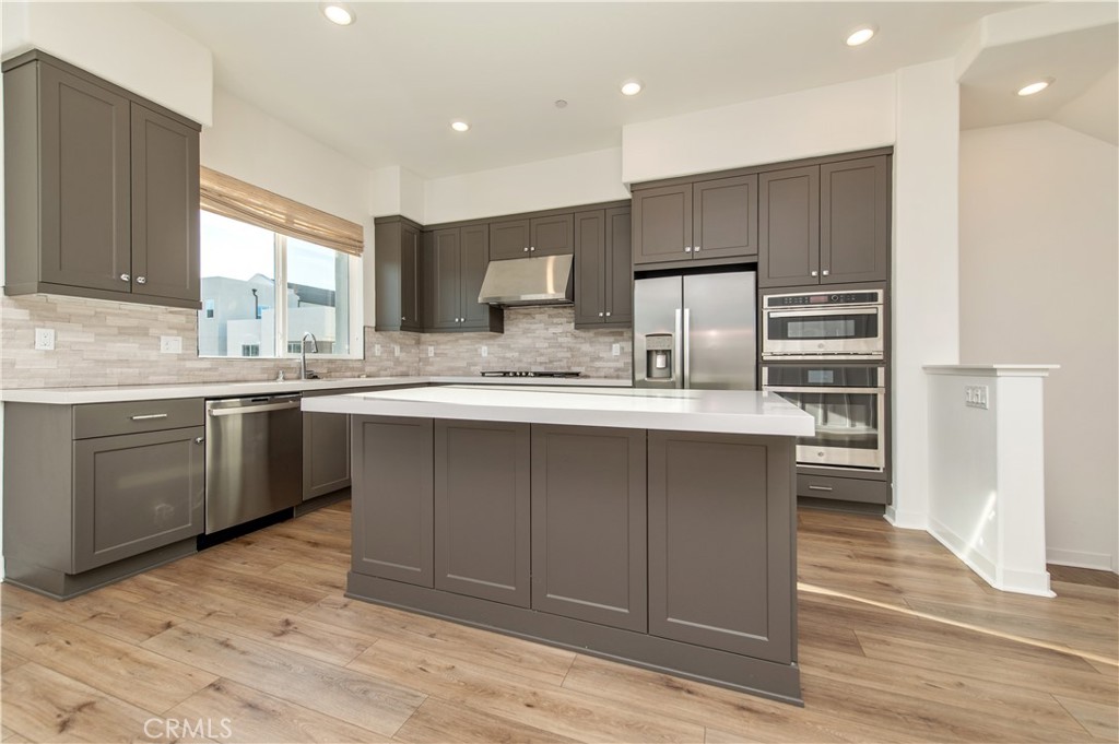 133 Biome Irvine, CA 92618 - Photo 14 of 33