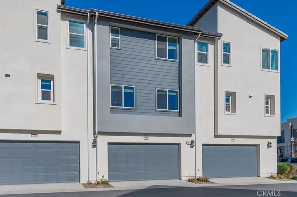 $5,000 | 133 Biome, Irvine, CA 92618