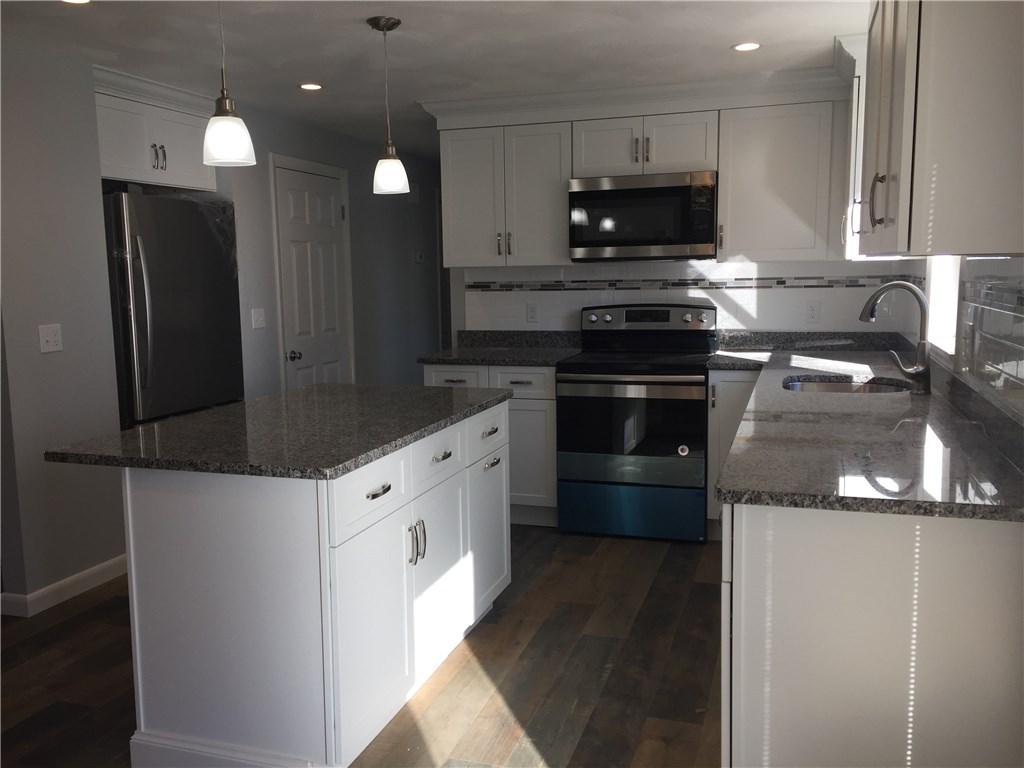 21 Harrington Road Coventry, RI 02816 - Photo 3 of 11