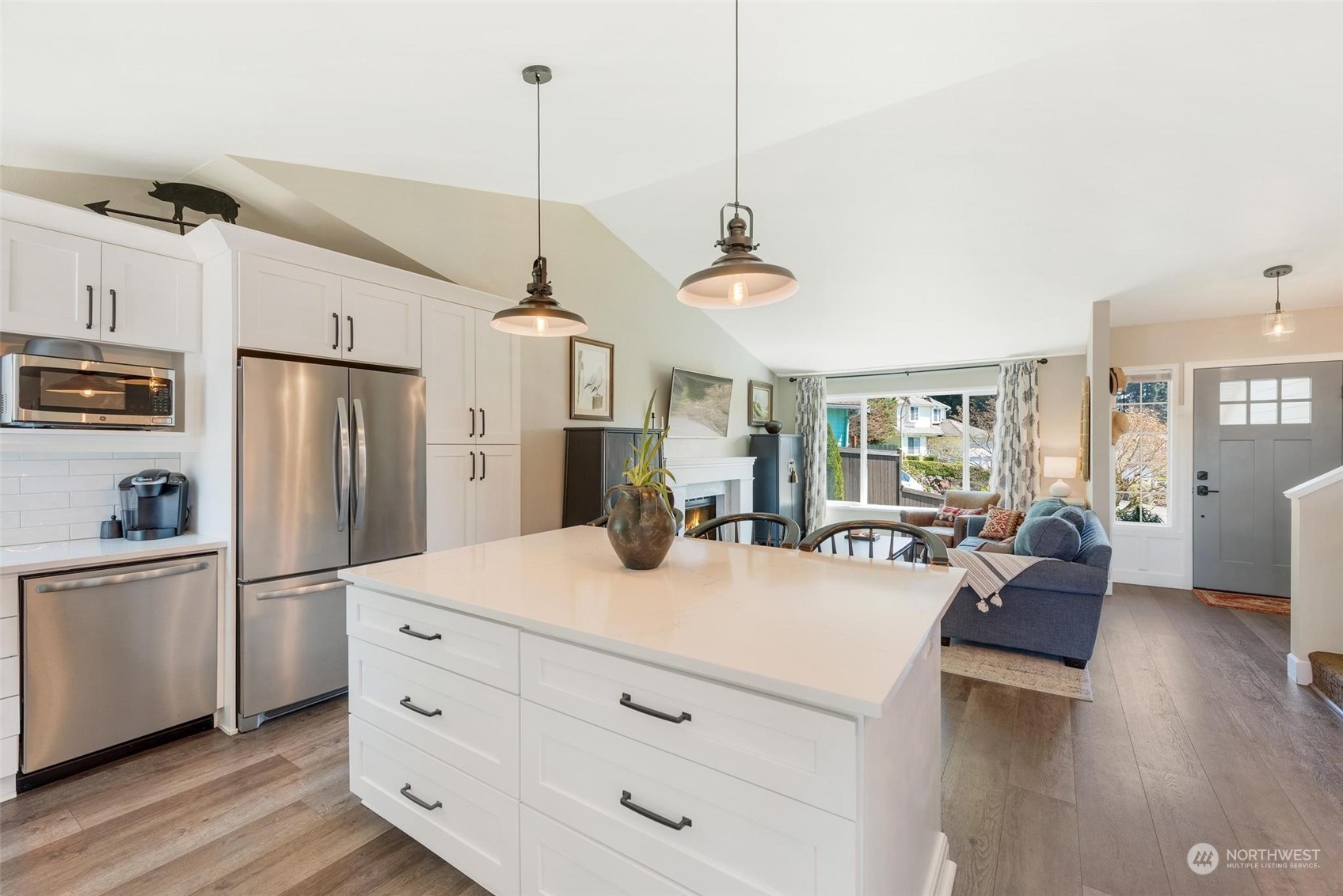 2123 Aberdeen Place Northeast Renton, WA 98056 - Photo 10 of 29 Gallery Image 10