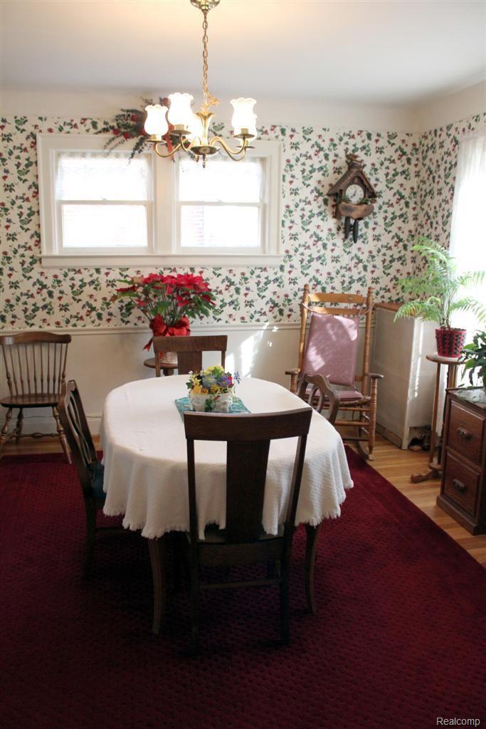 16605 Huntington Road Detroit, MI 48219 - Photo 5 of 11 Dining Room