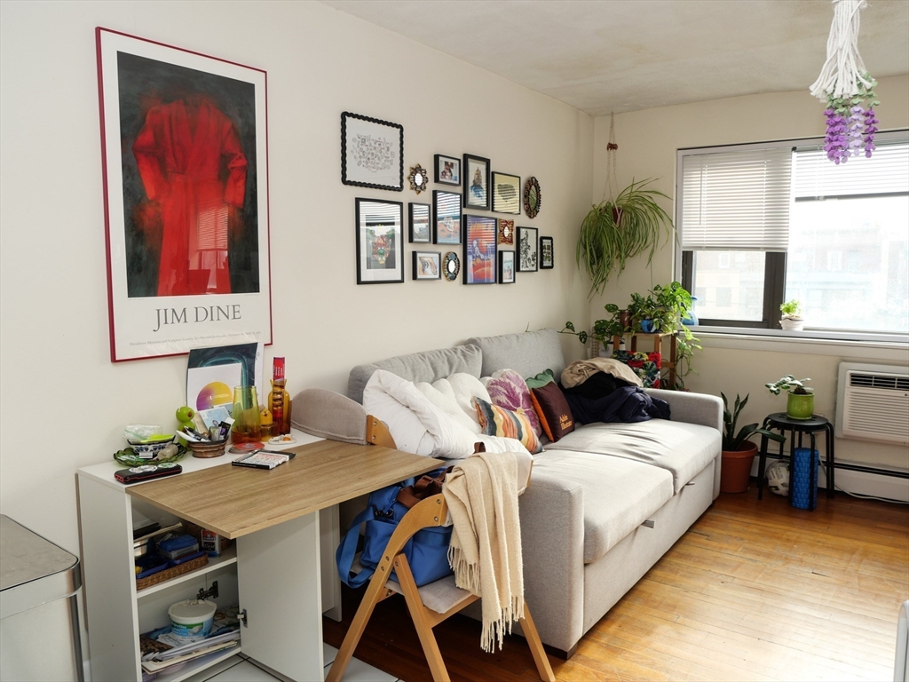 1027 Commonwealth Avenue, Unit 10 Boston, MA 02215 - Photo 1 of 7