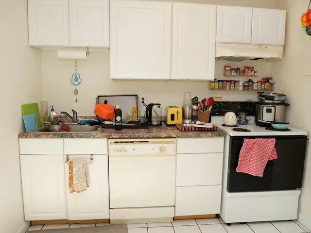 $2,000 | 1027 Commonwealth Avenue, Unit 10, Boston, MA 02215