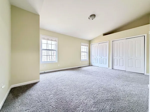 $215,000 | 1250 West Adams Hill Circle, Unit 504, Bloomington, IN 47403
