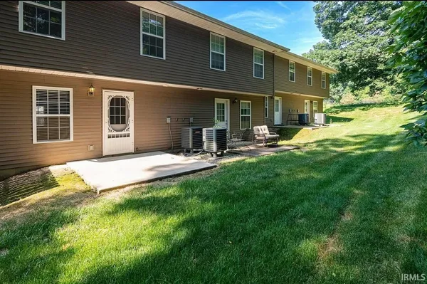 $215,000 | 1250 West Adams Hill Circle, Unit 504, Bloomington, IN 47403