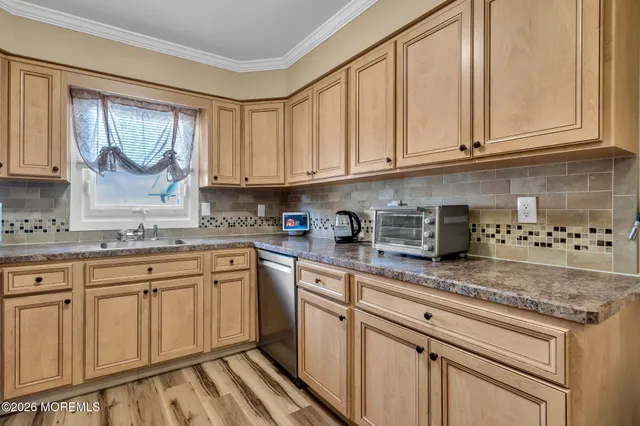 $425,000 | 1 Westport Drive, Toms River, NJ 08757