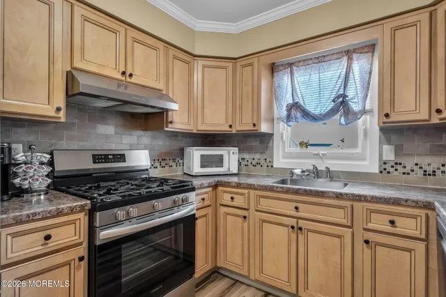 $425,000 | 1 Westport Drive, Toms River, NJ 08757