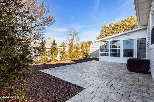 $425,000 | 1 Westport Drive, Toms River, NJ 08757