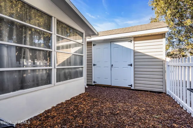 $425,000 | 1 Westport Drive, Toms River, NJ 08757