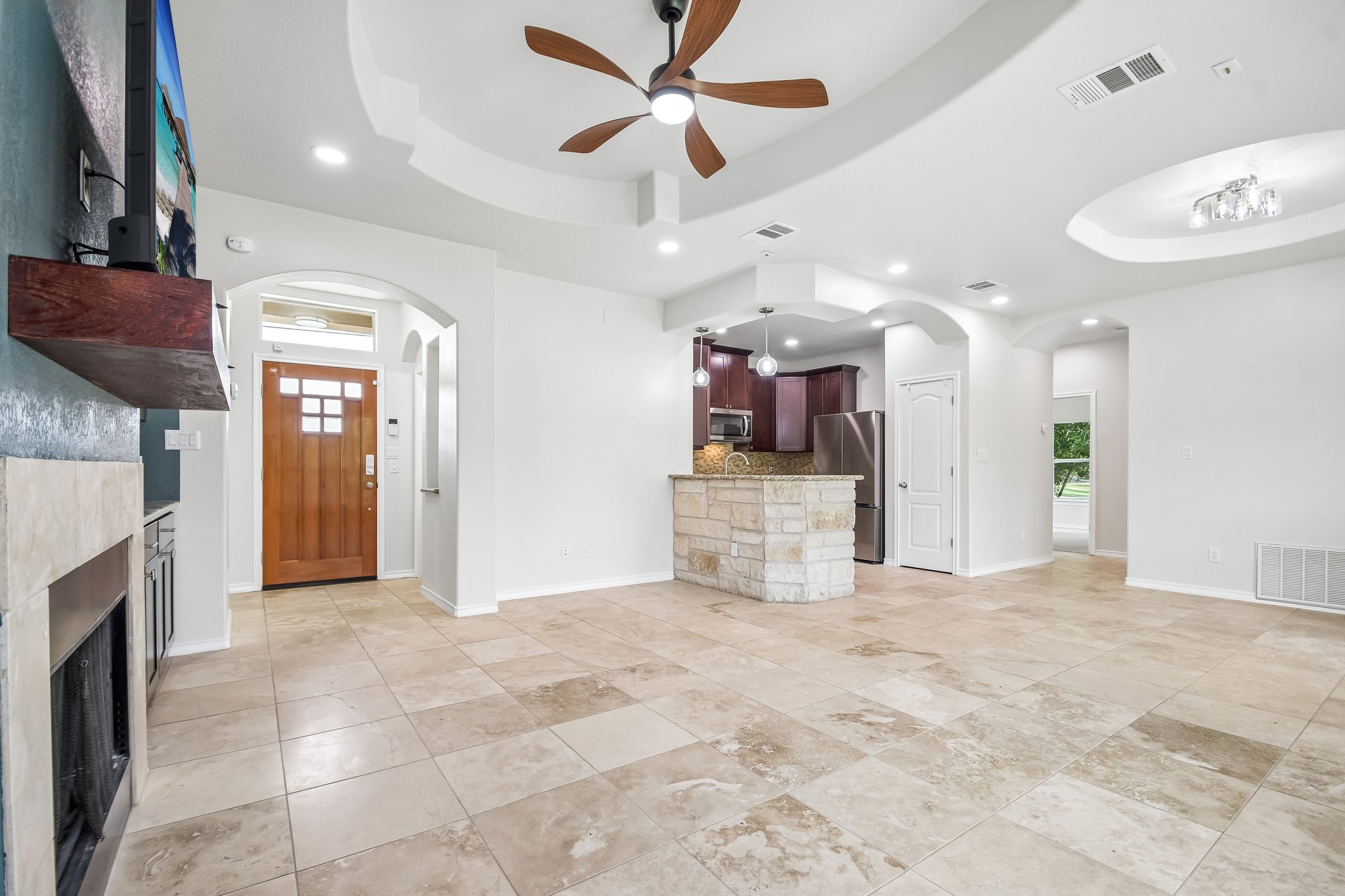 20800 Ridgeview Road Lago Vista, TX 78645 - Photo 2 of 31